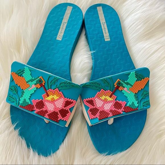Ipanema Shoes - Ipanema Hummingbird blue thong rubber slippers size 8US